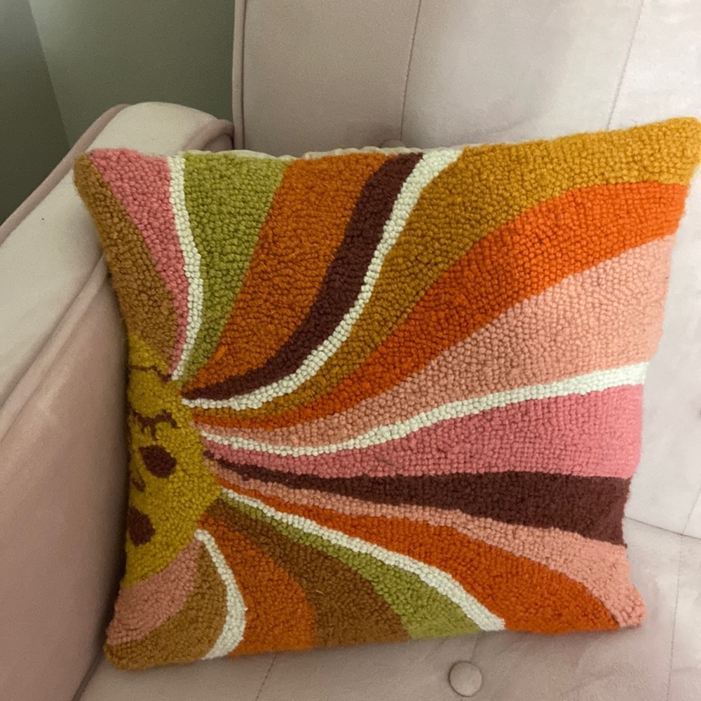 Altard state pillow